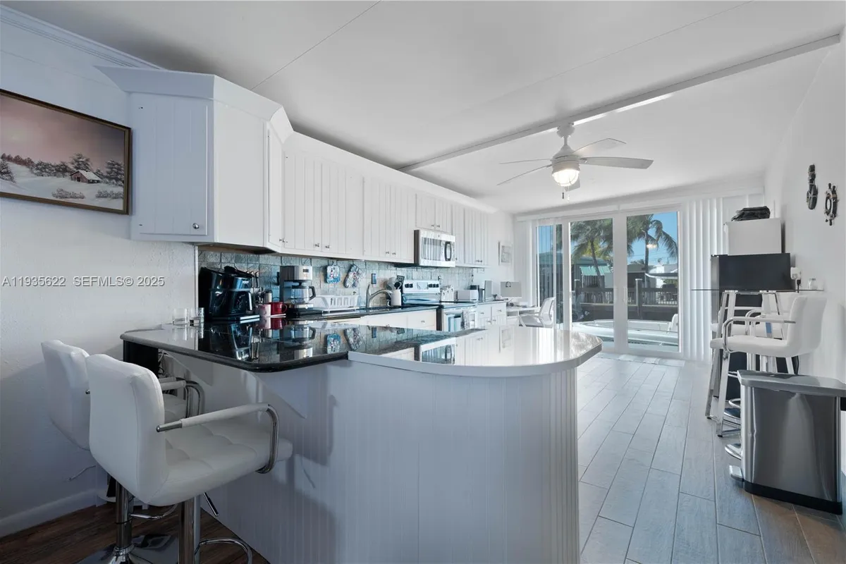 1361 Overseas Hwy #E11, Marathon FL 33050