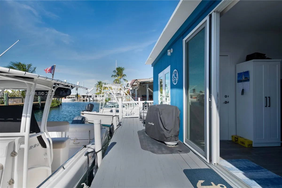 1361 Overseas Hwy #E11, Marathon FL 33050