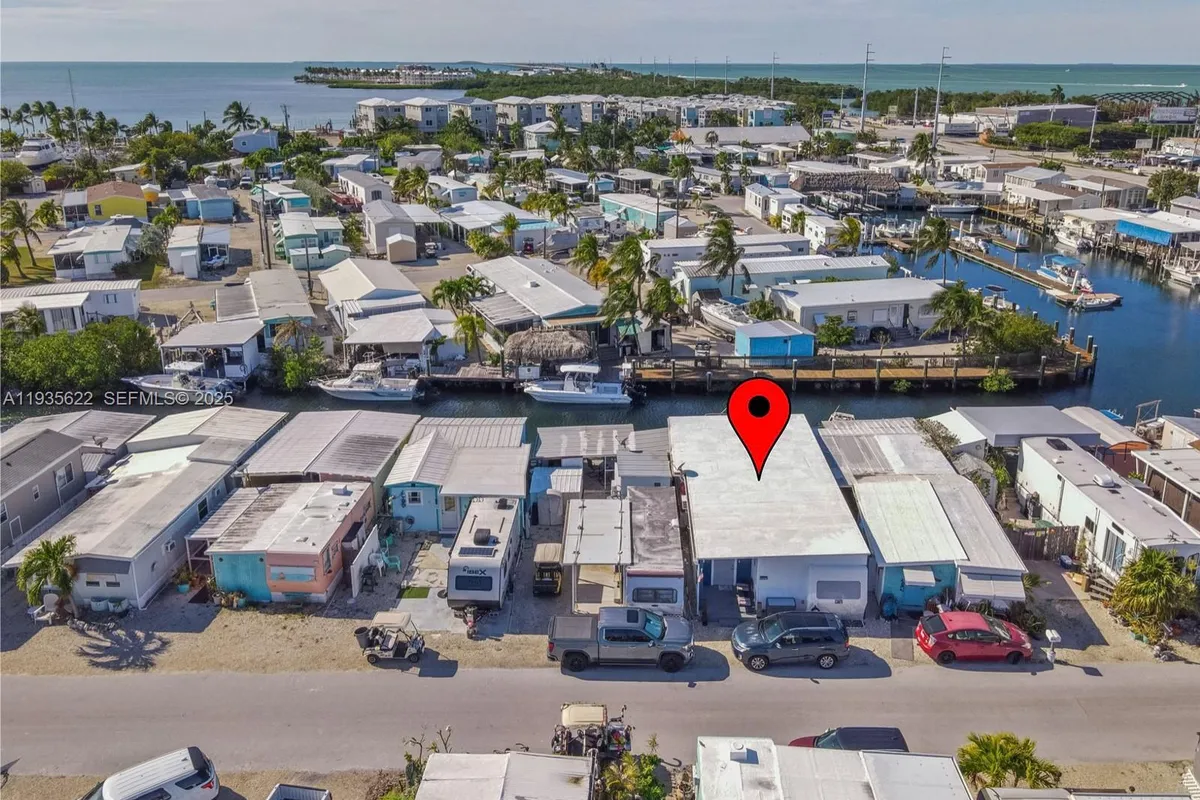 1361 Overseas Hwy #E11, Marathon FL 33050