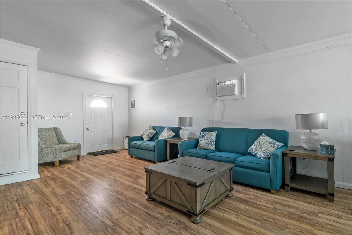 1361 Overseas Hwy #E11, Marathon FL 33050