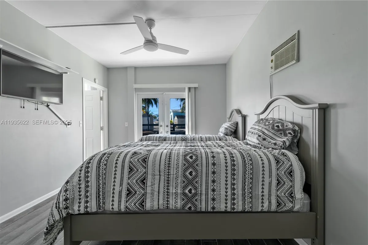 1361 Overseas Hwy #E11, Marathon FL 33050