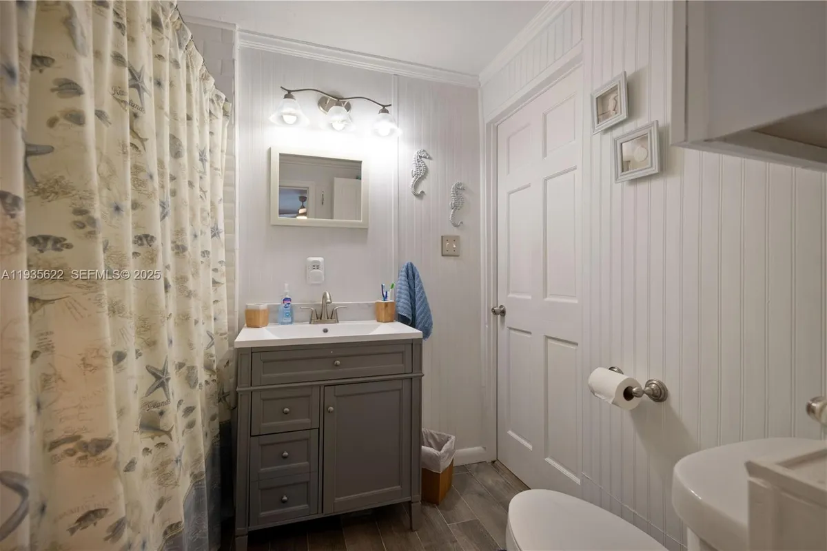 1361 Overseas Hwy #E11, Marathon FL 33050