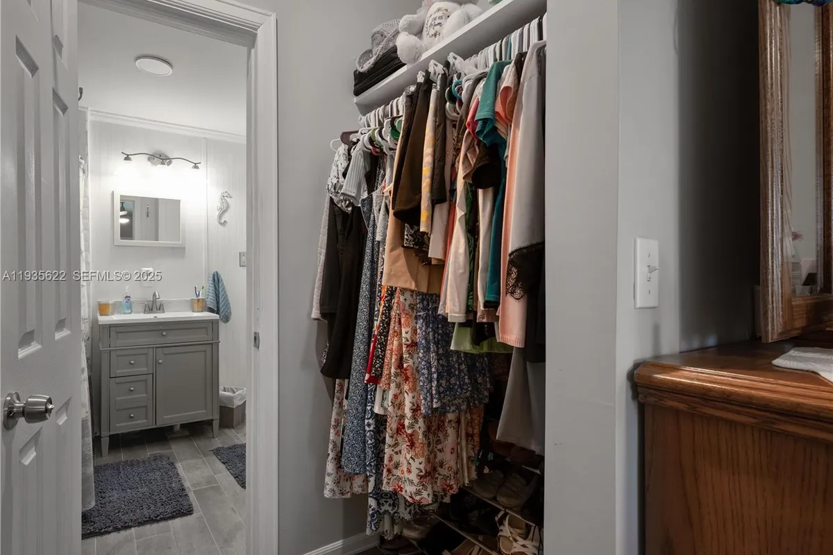 1361 Overseas Hwy #E11, Marathon FL 33050