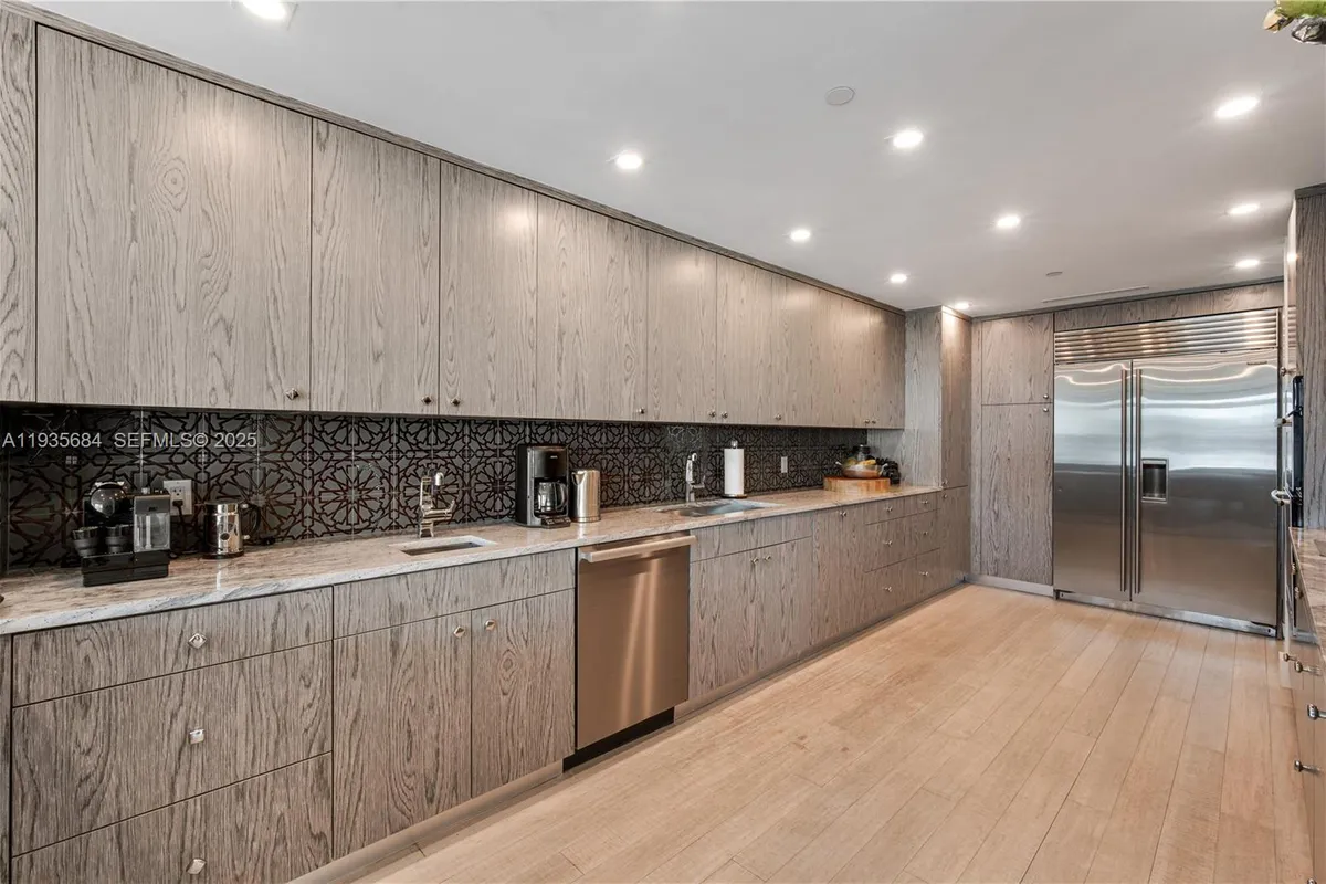 430 Grand Bay Dr # 1204, Key Biscayne FL 33149