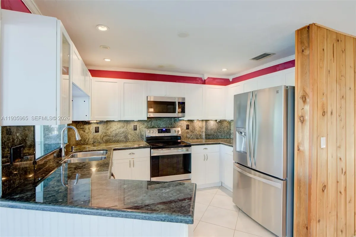 3081 SW 46th Ct, Dania Beach FL 33312