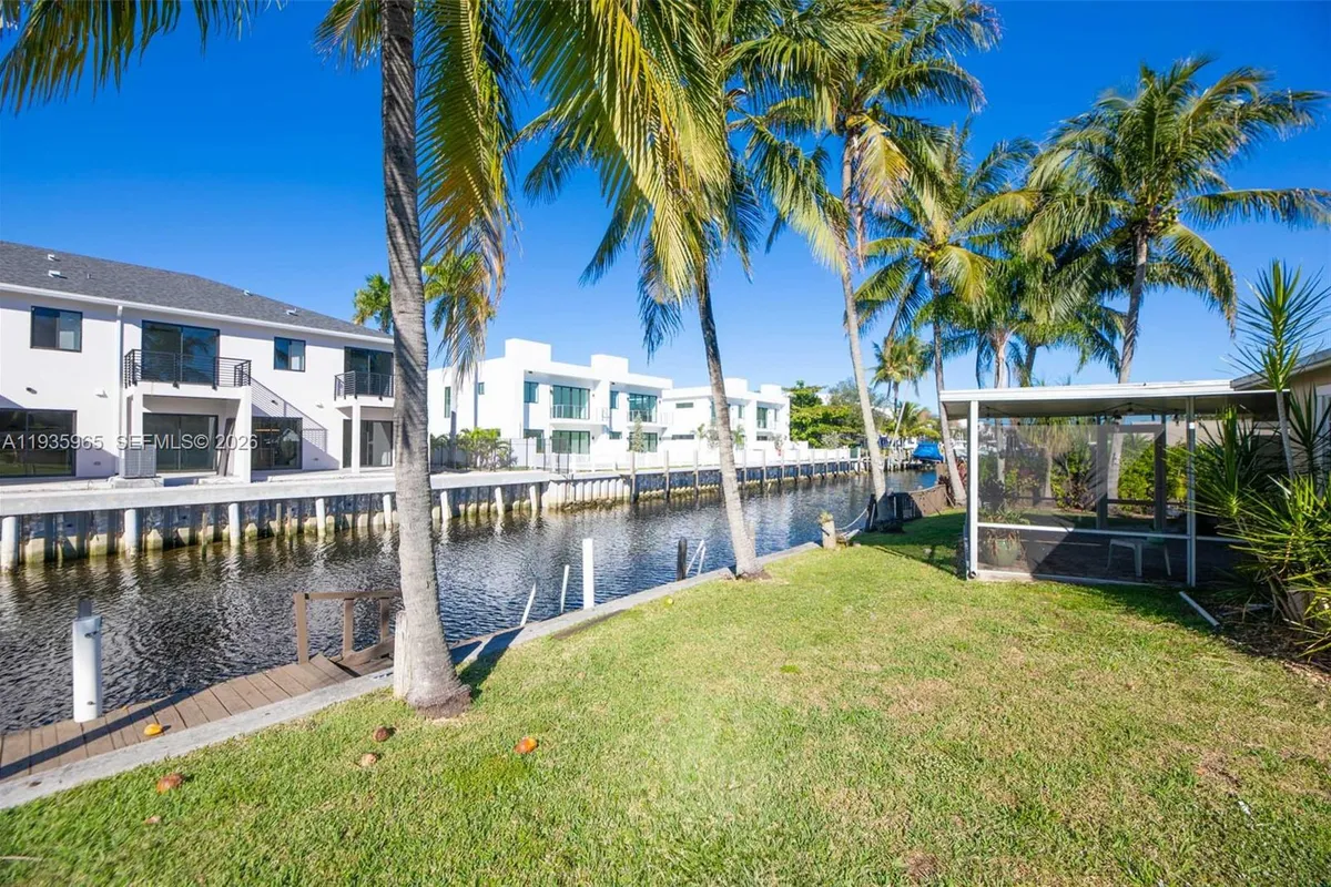 3081 SW 46th Ct, Dania Beach FL 33312