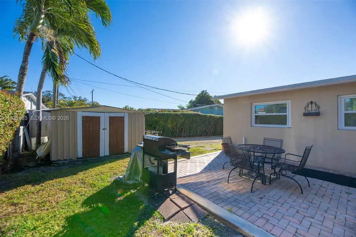 3081 SW 46th Ct, Dania Beach FL 33312