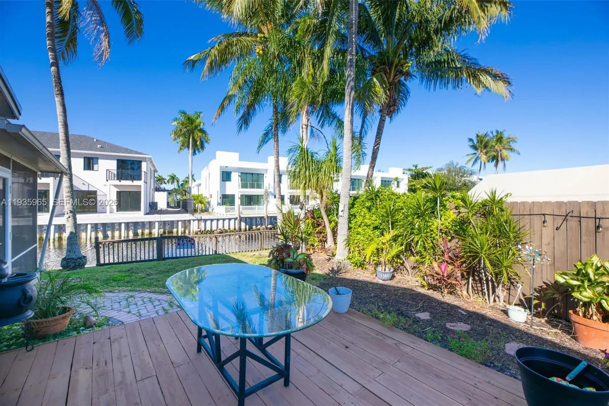 3081 SW 46th Ct, Dania Beach FL 33312