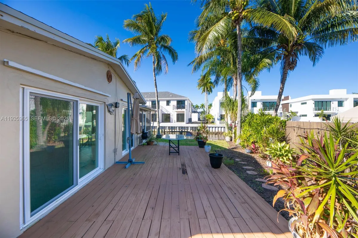 3081 SW 46th Ct, Dania Beach FL 33312