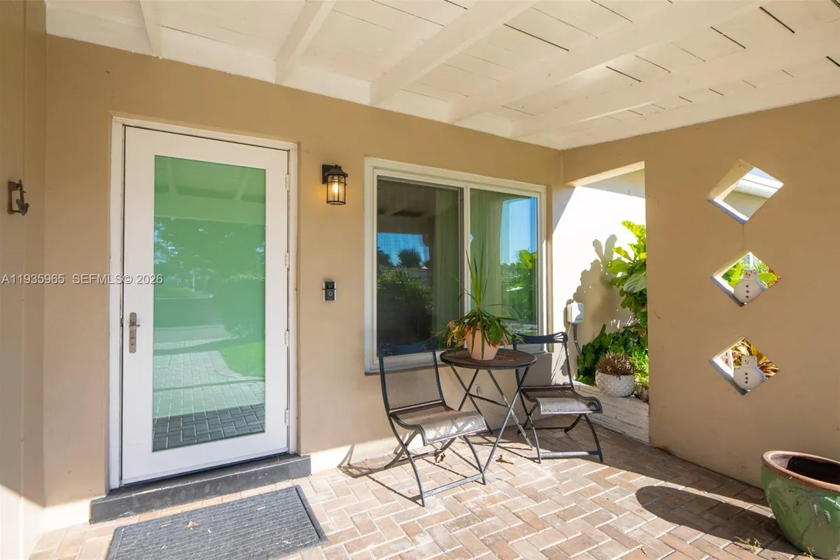 3081 SW 46th Ct, Dania Beach FL 33312