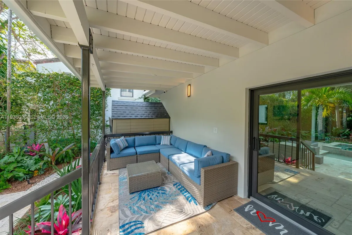 3141 N Bay Rd, Miami Beach FL 33140