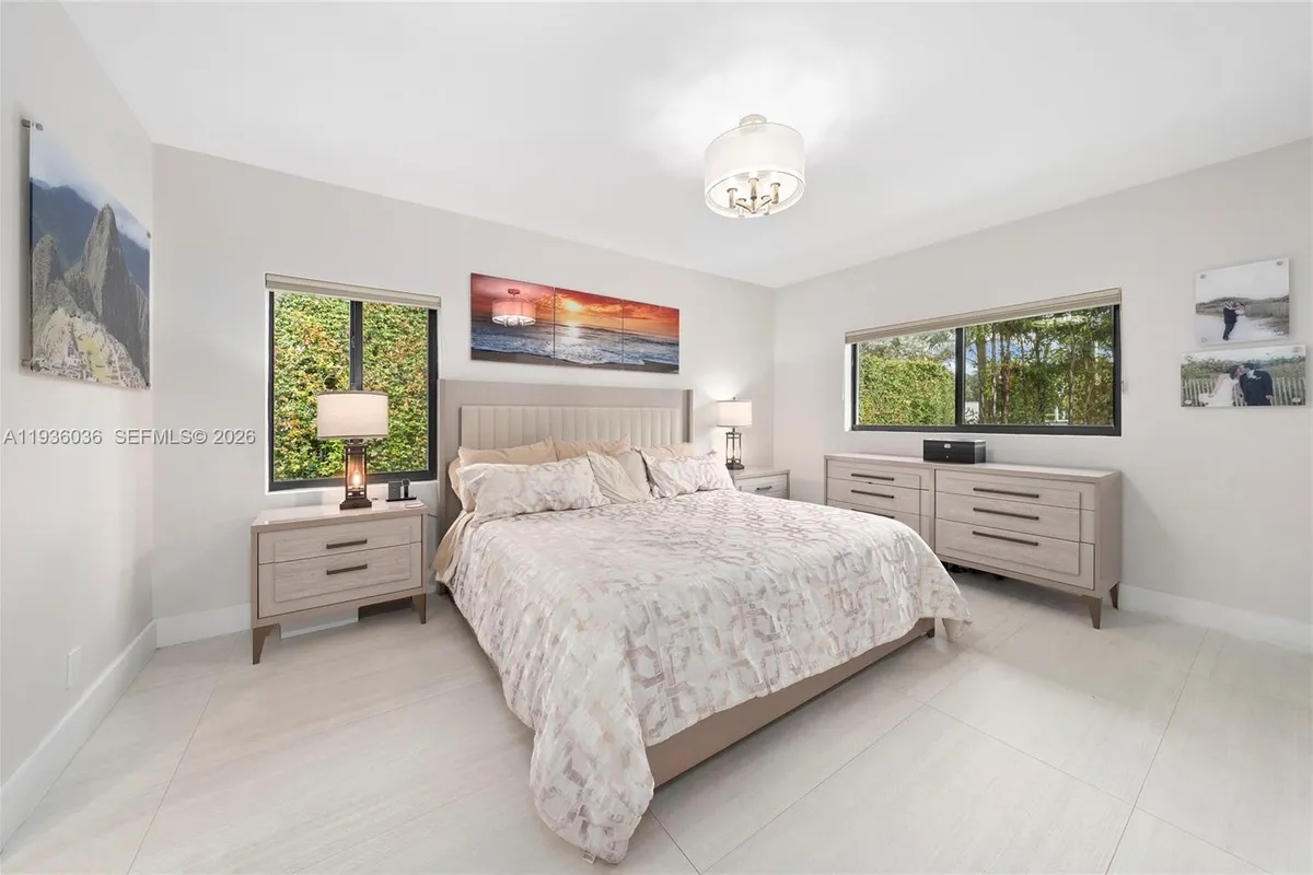 3141 N Bay Rd, Miami Beach FL 33140