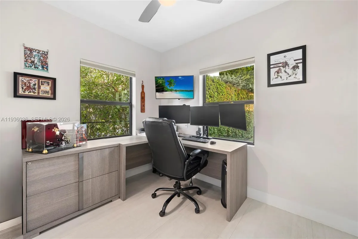 3141 N Bay Rd, Miami Beach FL 33140