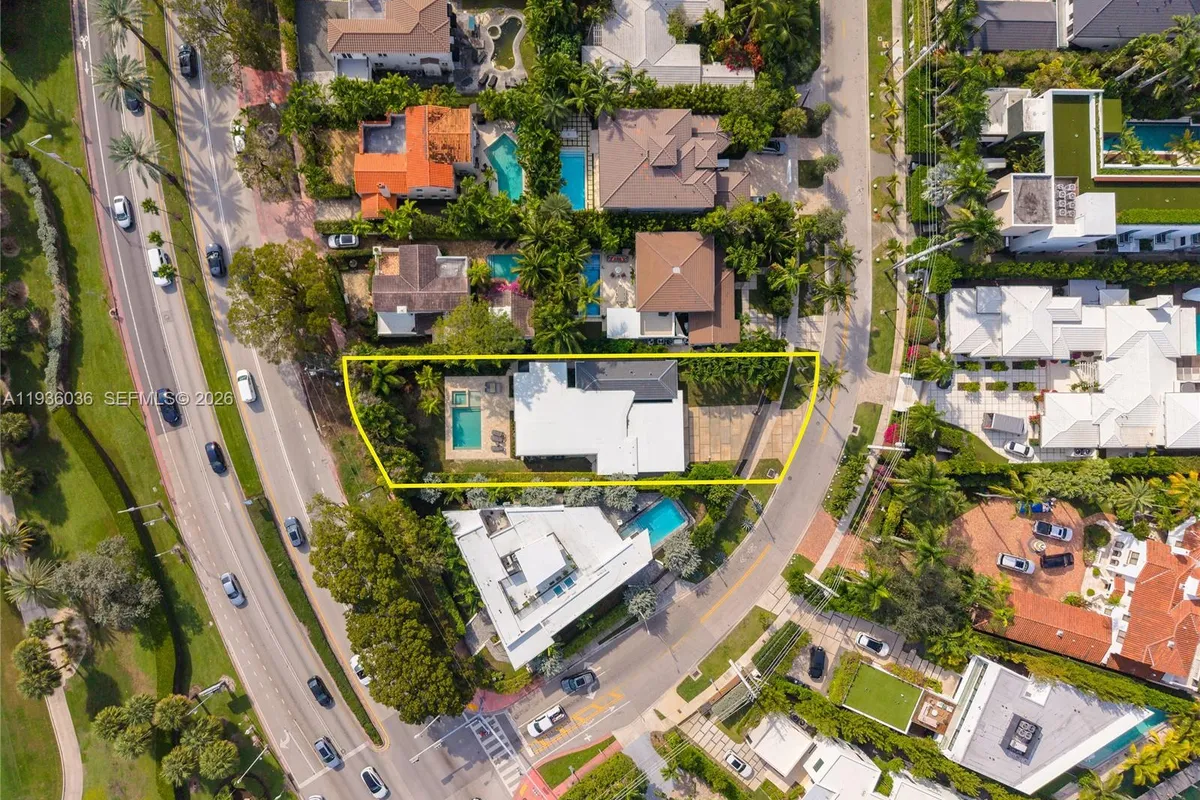 3141 N Bay Rd, Miami Beach FL 33140