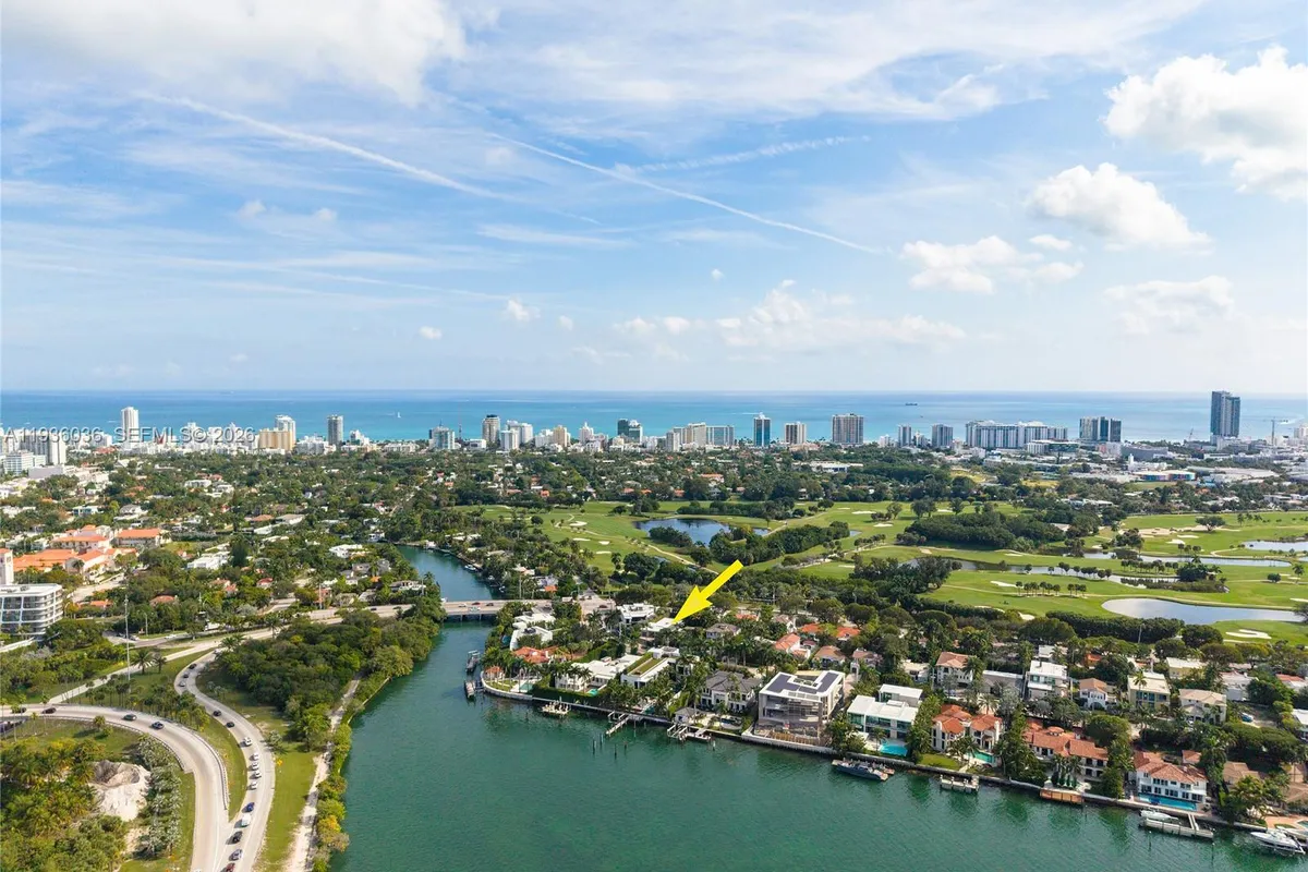 3141 N Bay Rd, Miami Beach FL 33140