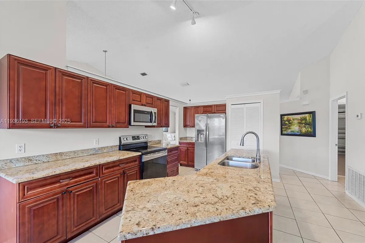 791 SW Hillsboro Cir, Port St. Lucie FL 34953