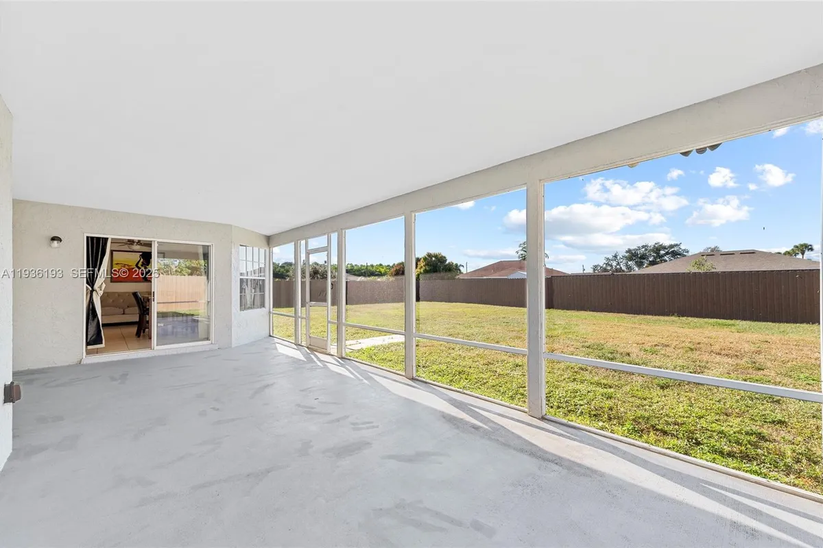 791 SW Hillsboro Cir, Port St. Lucie FL 34953