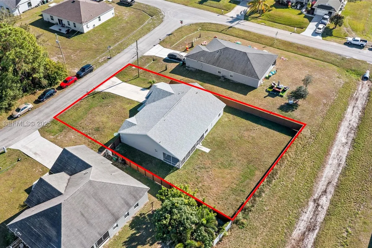 791 SW Hillsboro Cir, Port St. Lucie FL 34953