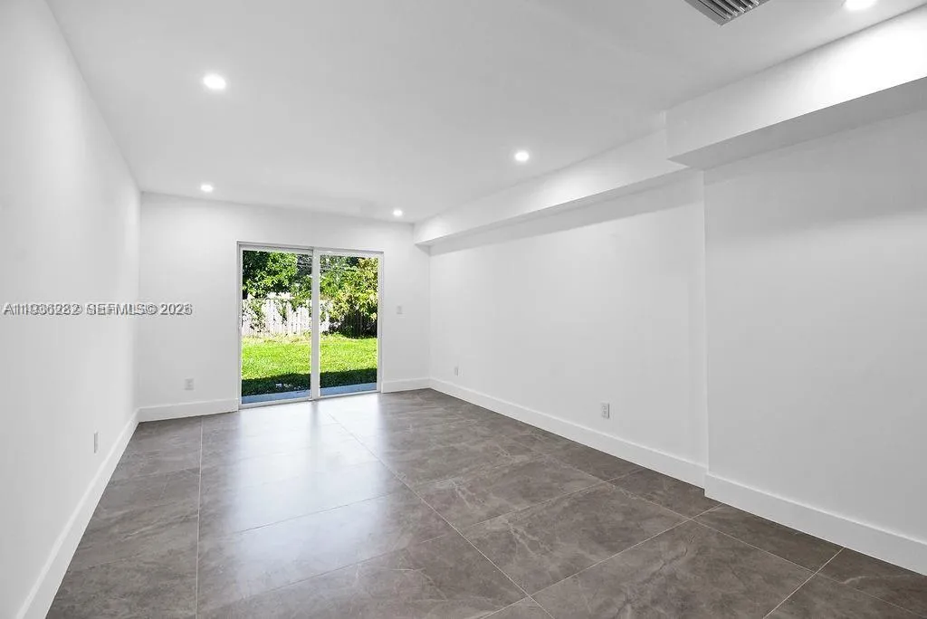 7902 SW 67th Ave, South Miami FL 33143