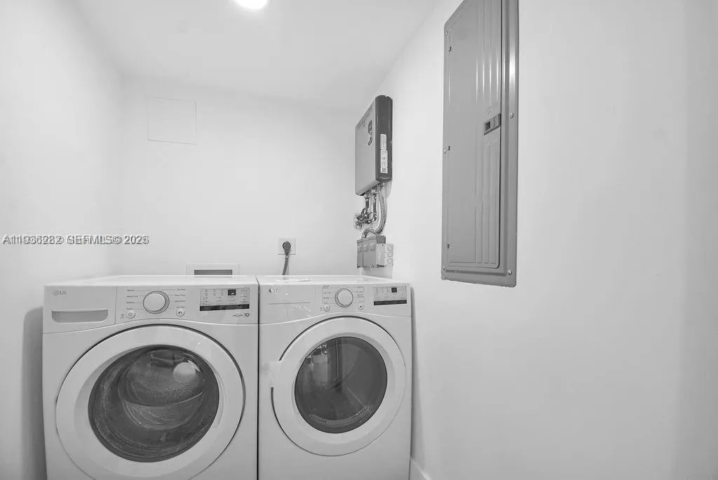 7902 SW 67th Ave, South Miami FL 33143