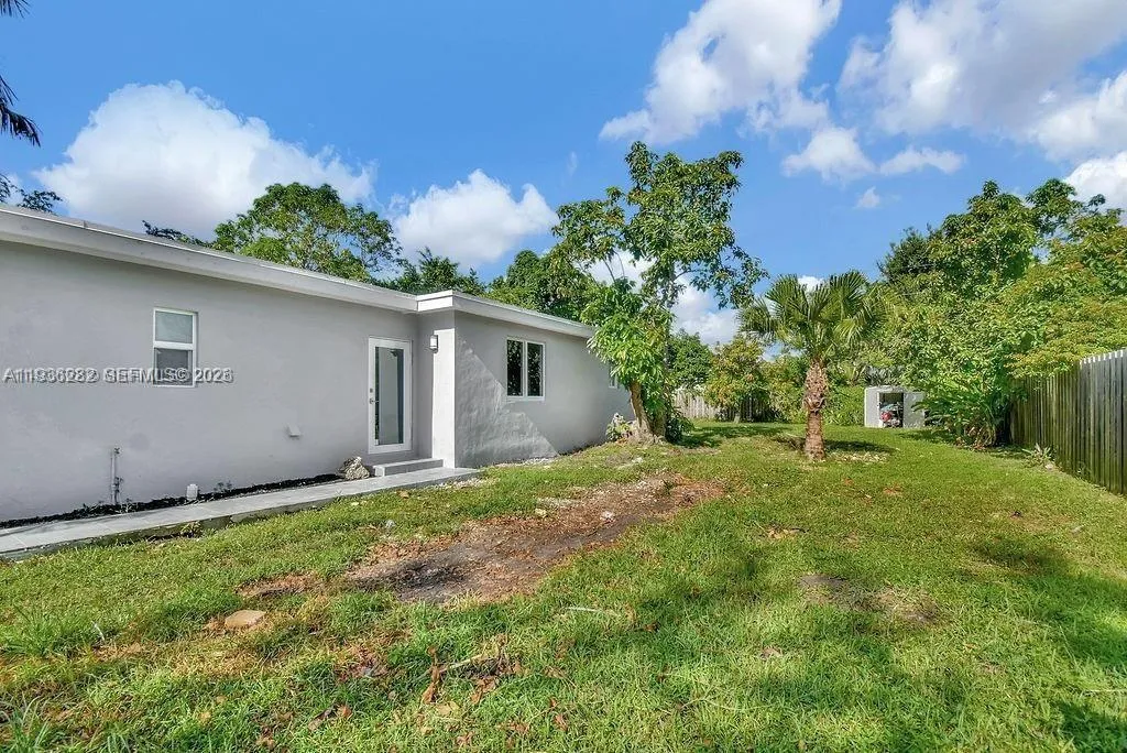 7902 SW 67th Ave, South Miami FL 33143