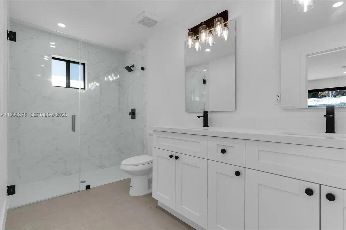 6421 SW 59th Ave, South Miami FL 33143