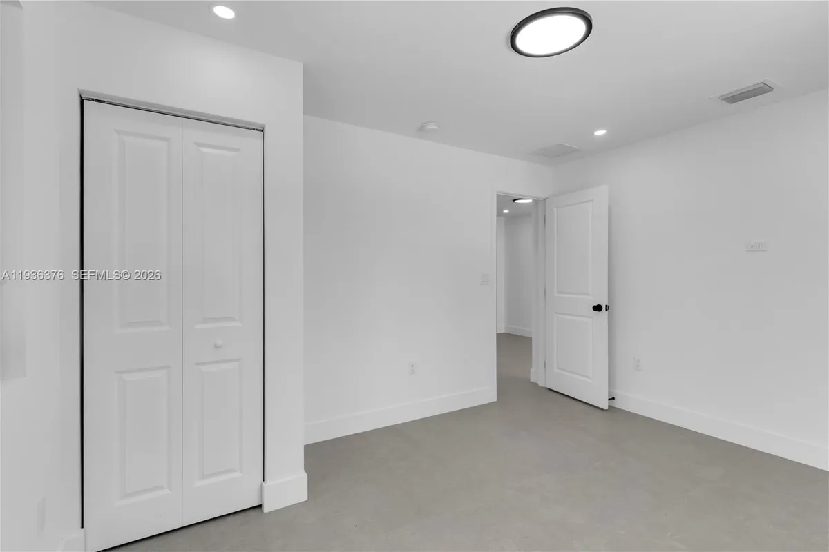 6421 SW 59th Ave, South Miami FL 33143