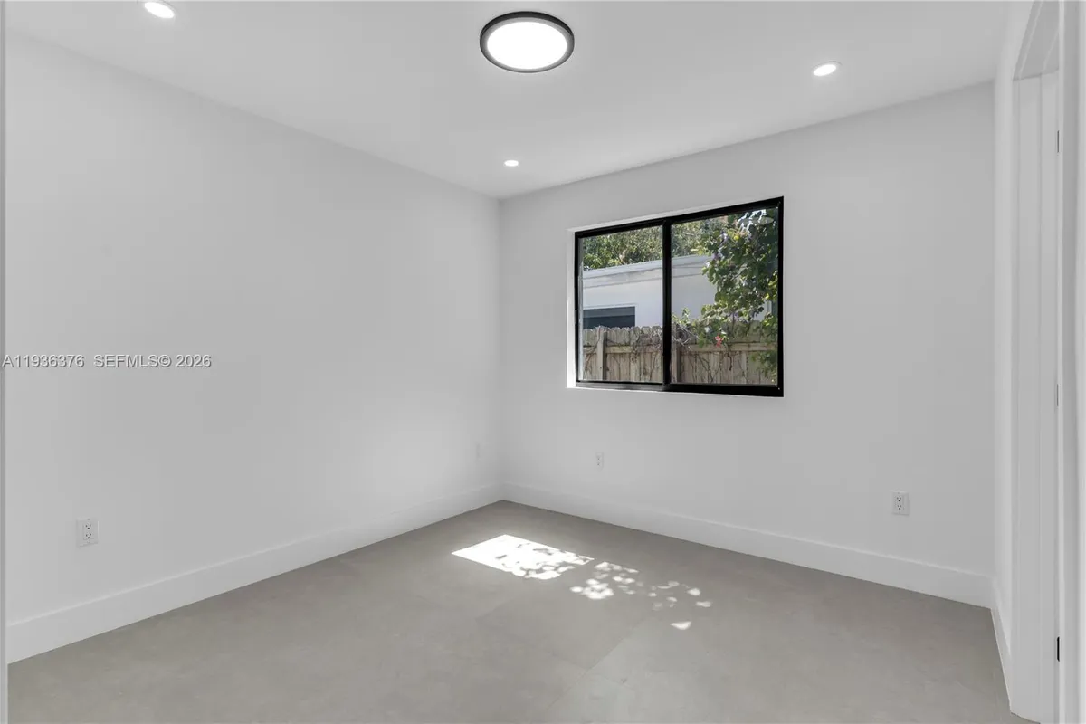 6421 SW 59th Ave, South Miami FL 33143