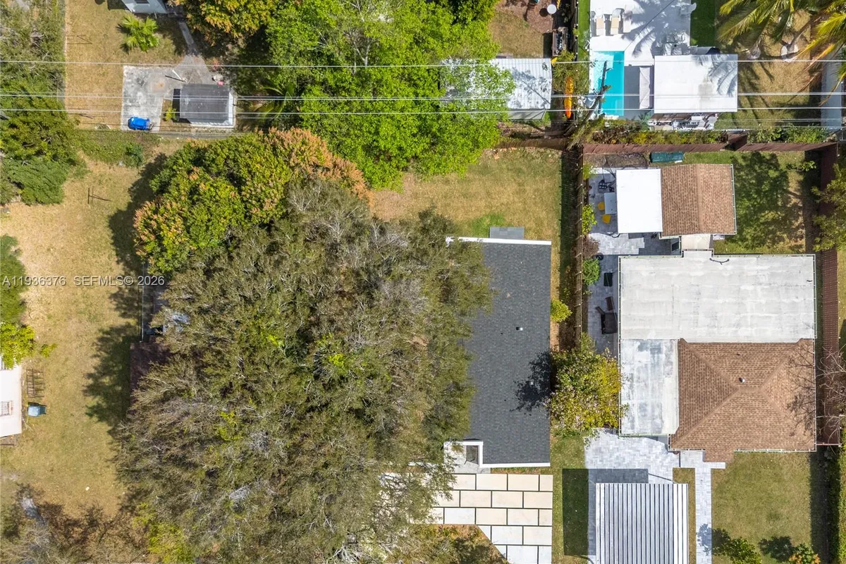 6421 SW 59th Ave, South Miami FL 33143