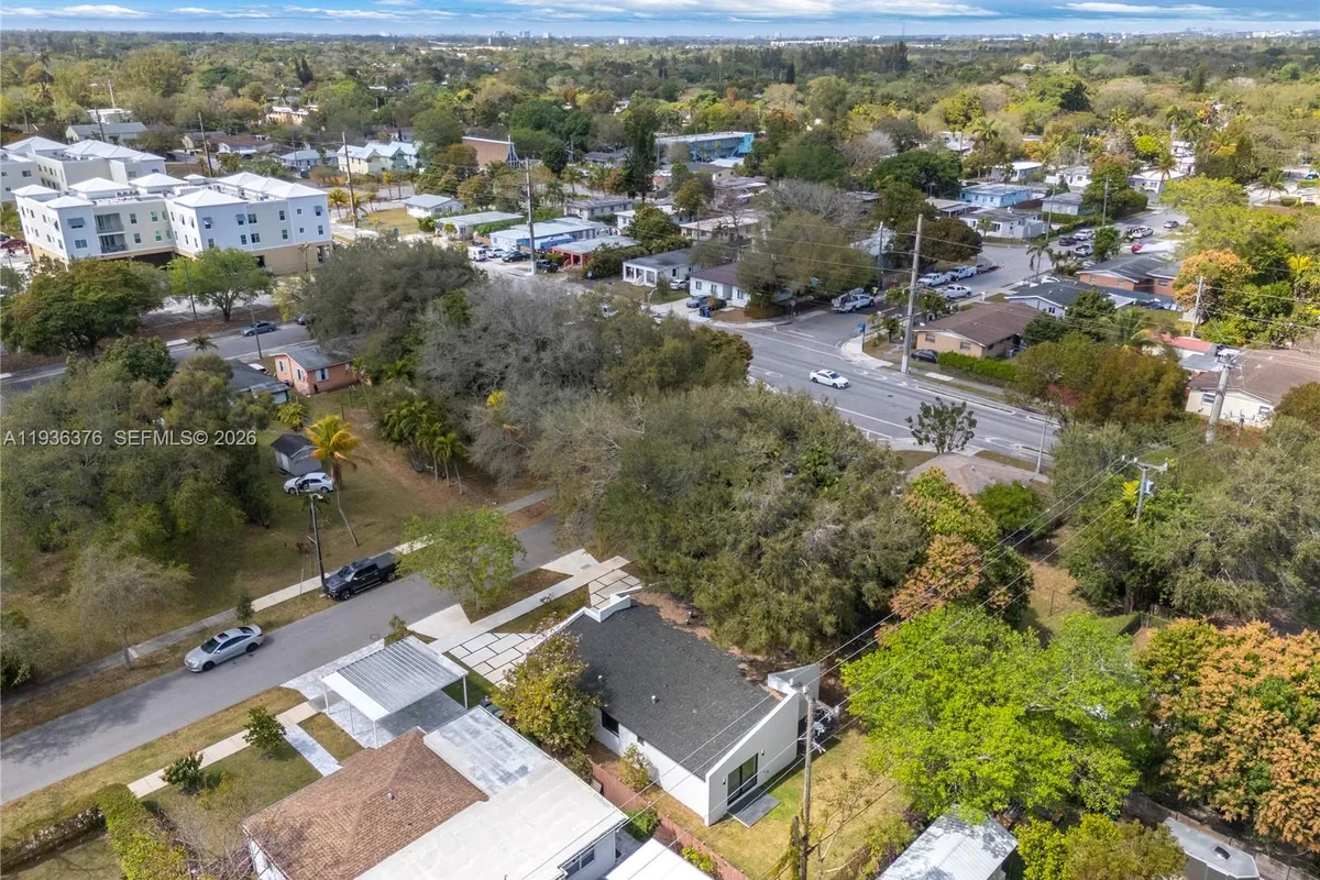 6421 SW 59th Ave, South Miami FL 33143