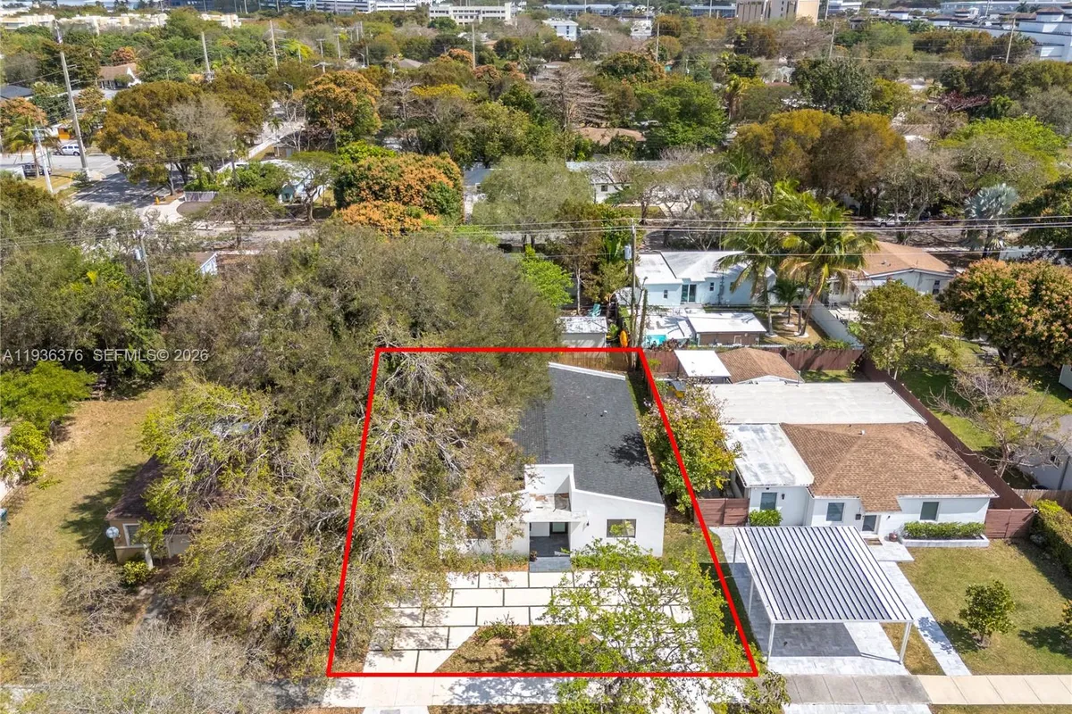 6421 SW 59th Ave, South Miami FL 33143