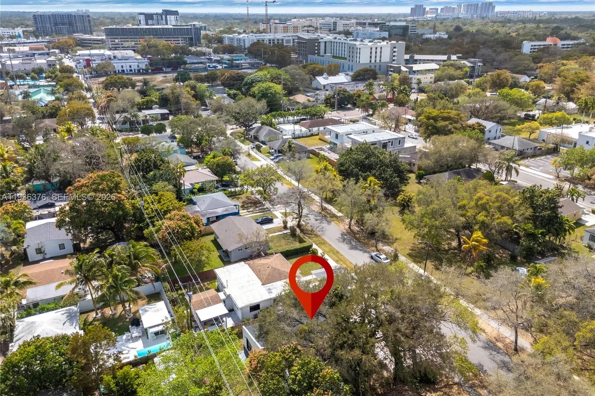 6421 SW 59th Ave, South Miami FL 33143