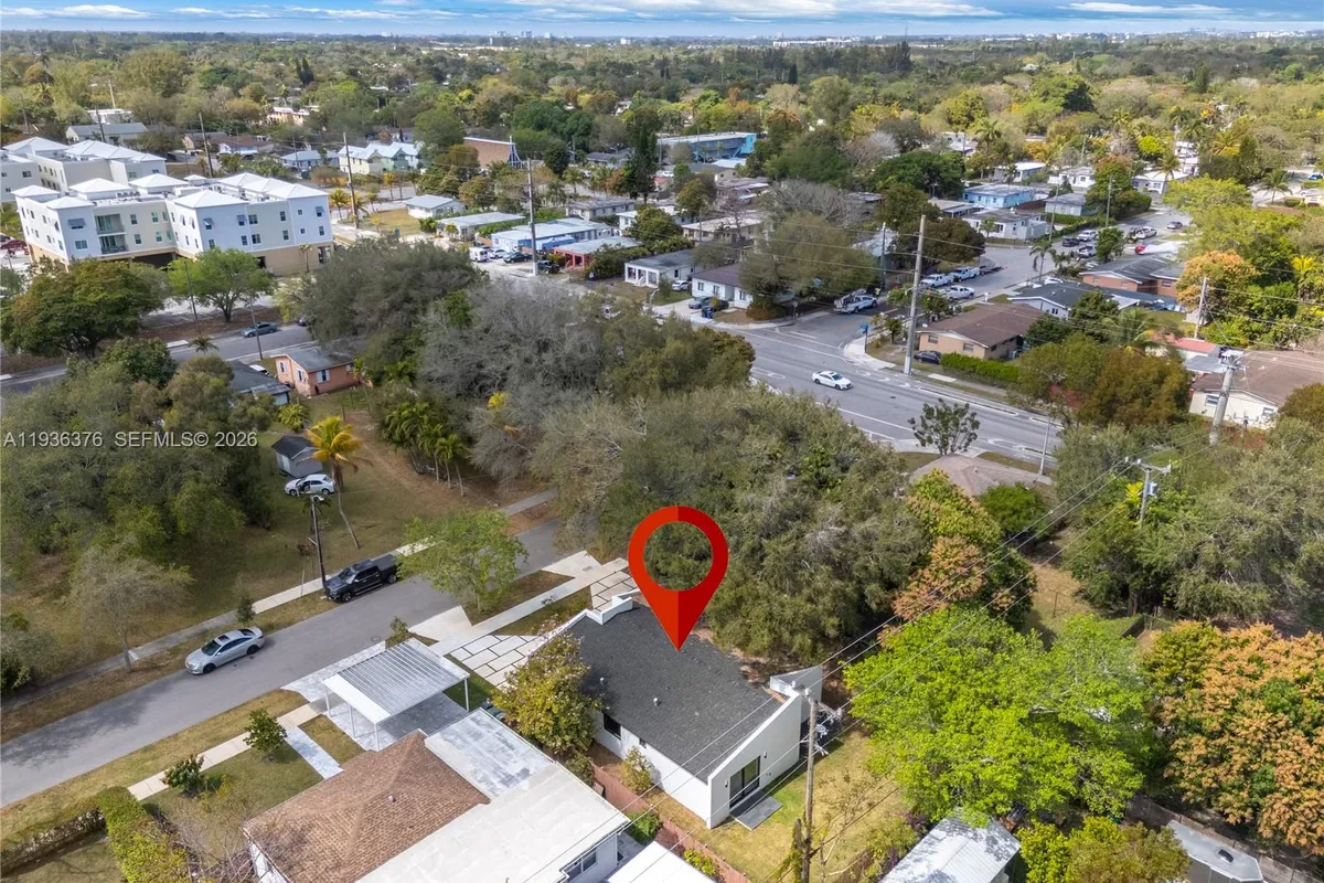 6421 SW 59th Ave, South Miami FL 33143