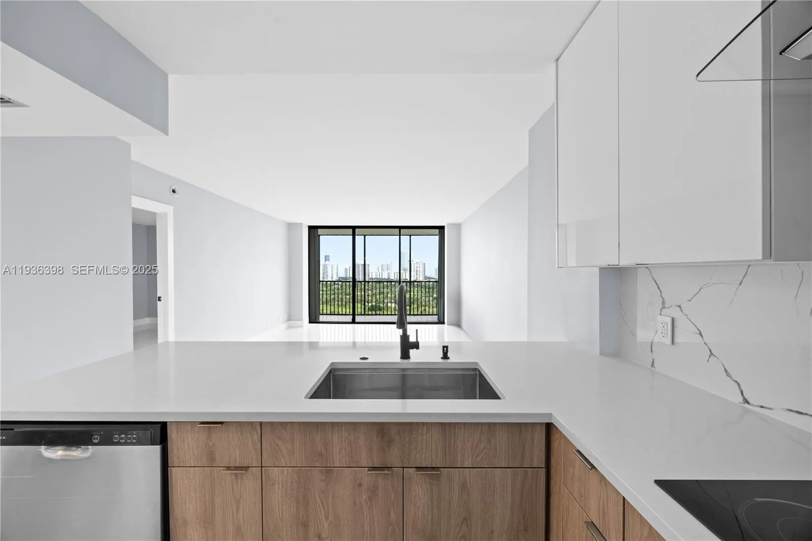 20335 W Country Club Dr # 1905, Aventura FL 33180