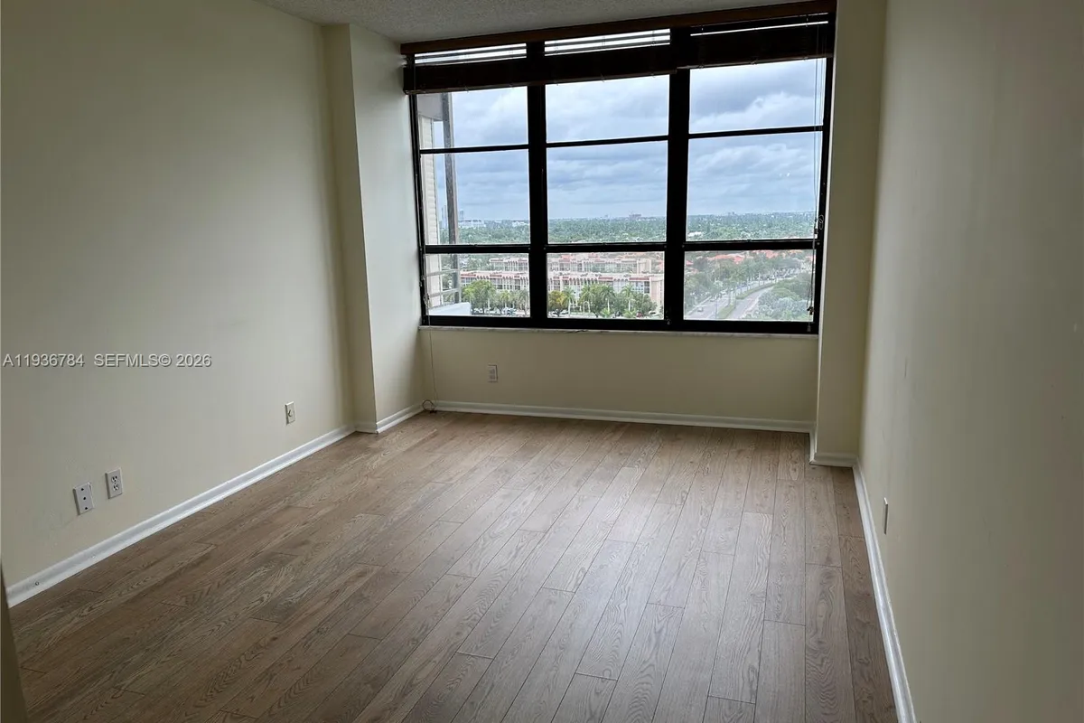 600 Three Islands Blvd # 1402, Hallandale Beach FL 33009