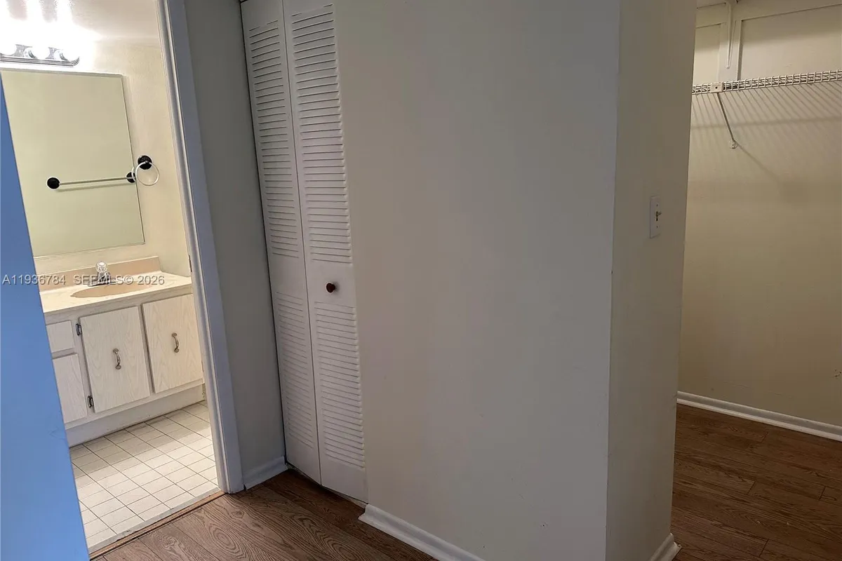 600 Three Islands Blvd # 1402, Hallandale Beach FL 33009