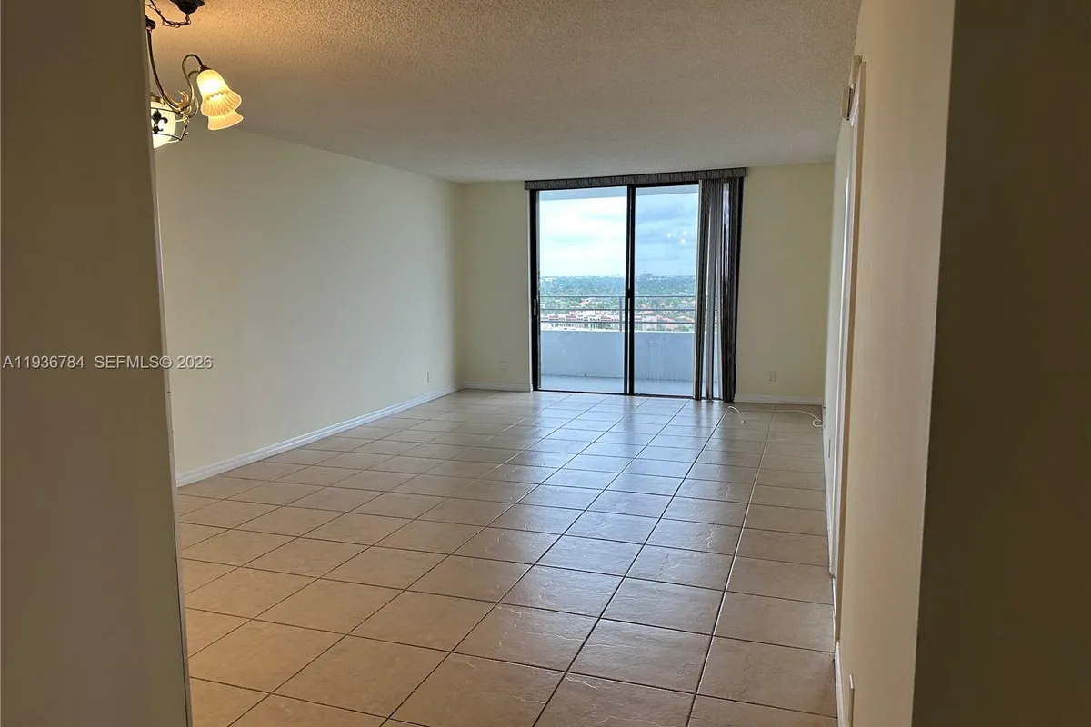 600 Three Islands Blvd # 1402, Hallandale Beach FL 33009