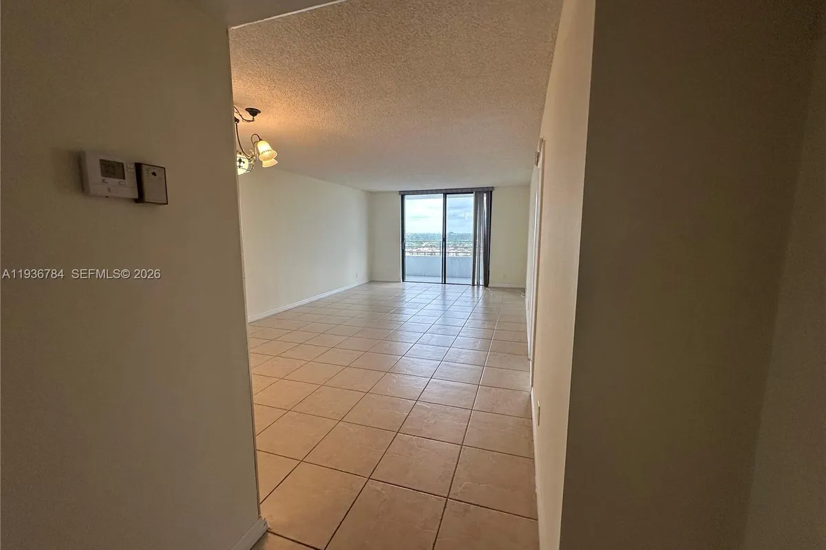 600 Three Islands Blvd # 1402, Hallandale Beach FL 33009