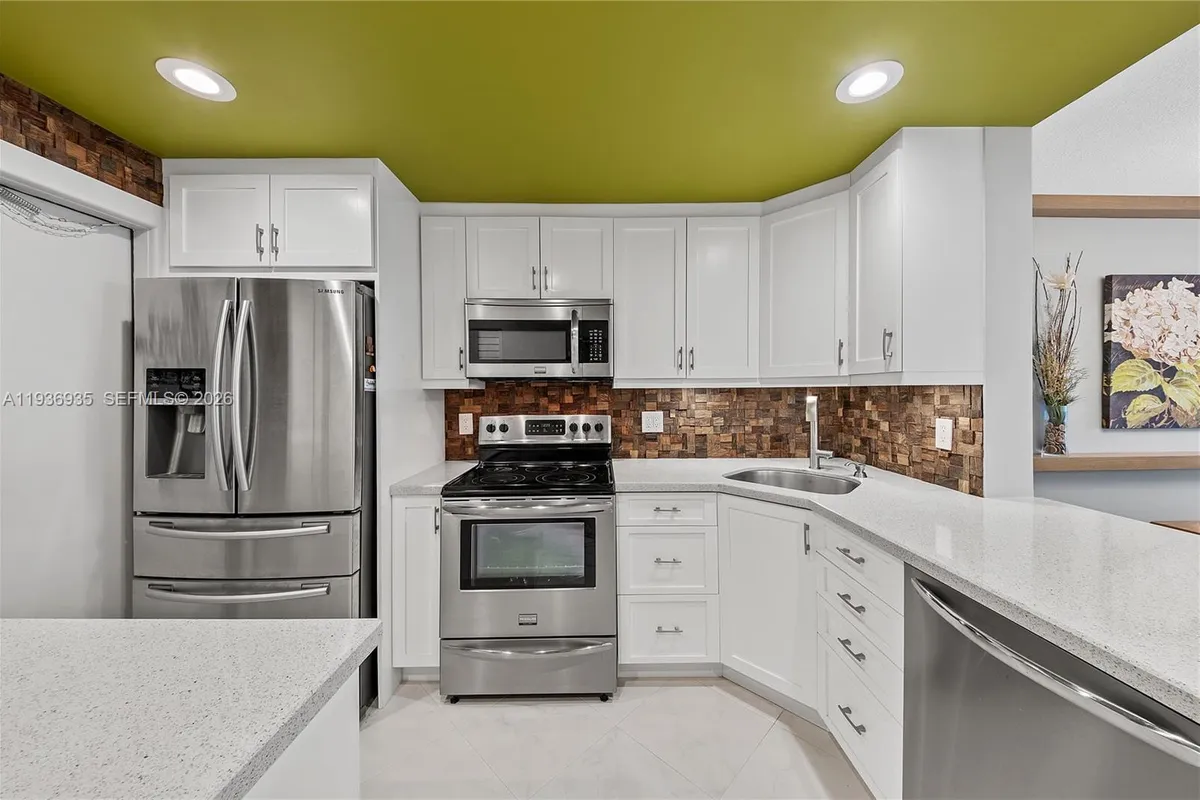 470 Paradise Isle Blvd # 310, Hallandale Beach FL 33009