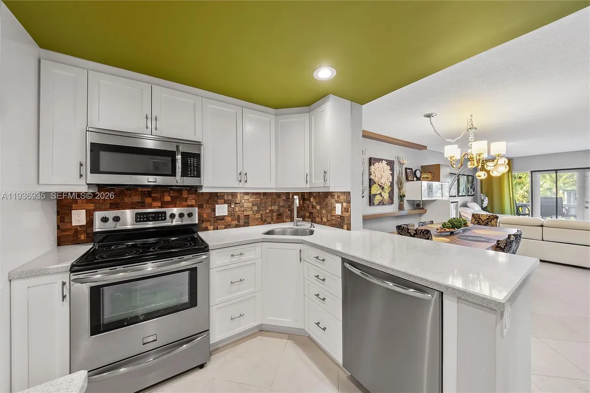 470 Paradise Isle Blvd # 310, Hallandale Beach FL 33009