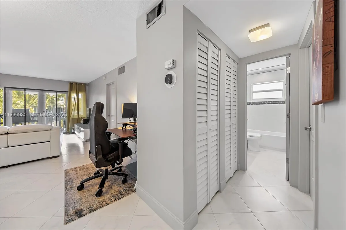 470 Paradise Isle Blvd # 310, Hallandale Beach FL 33009