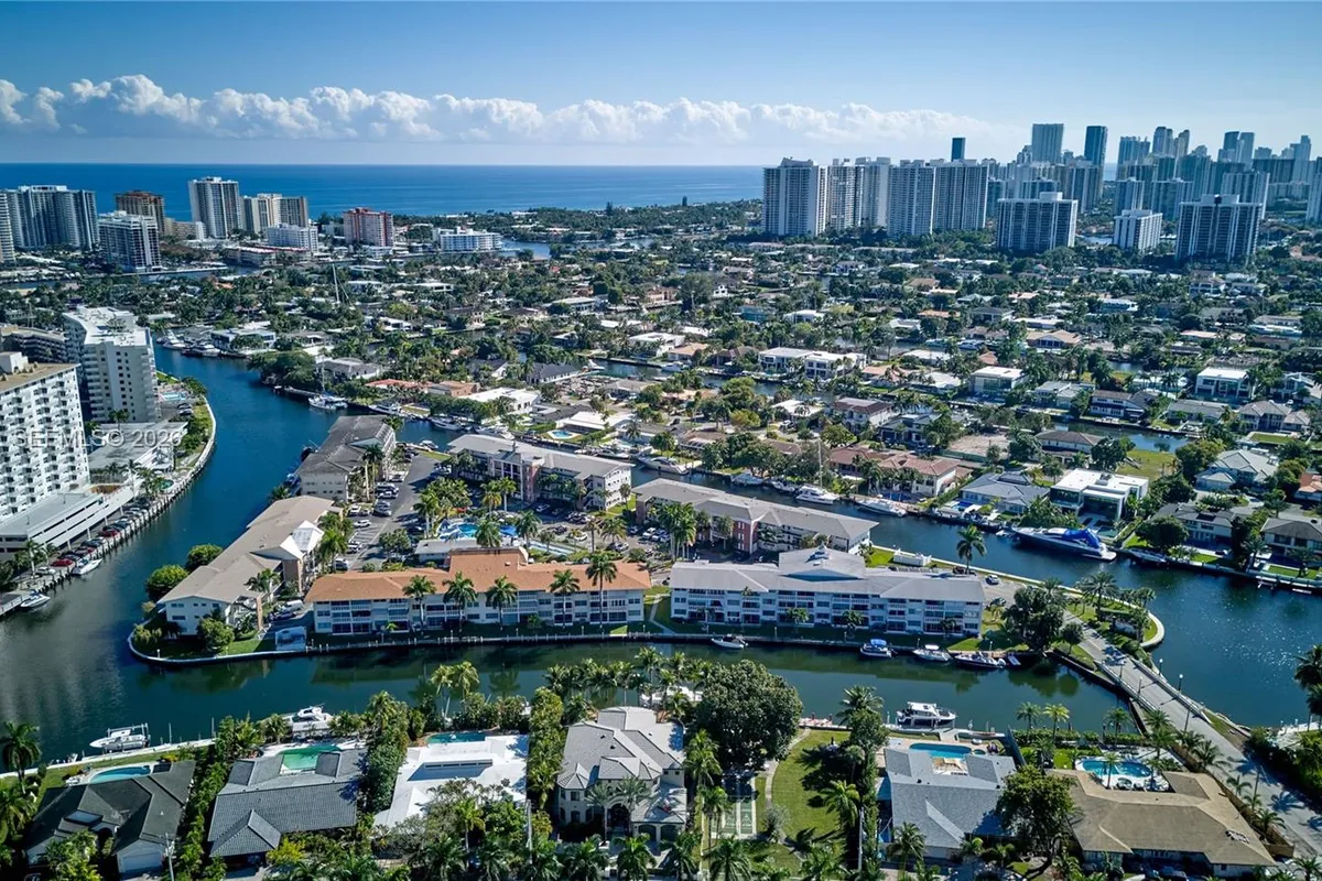 470 Paradise Isle Blvd # 310, Hallandale Beach FL 33009