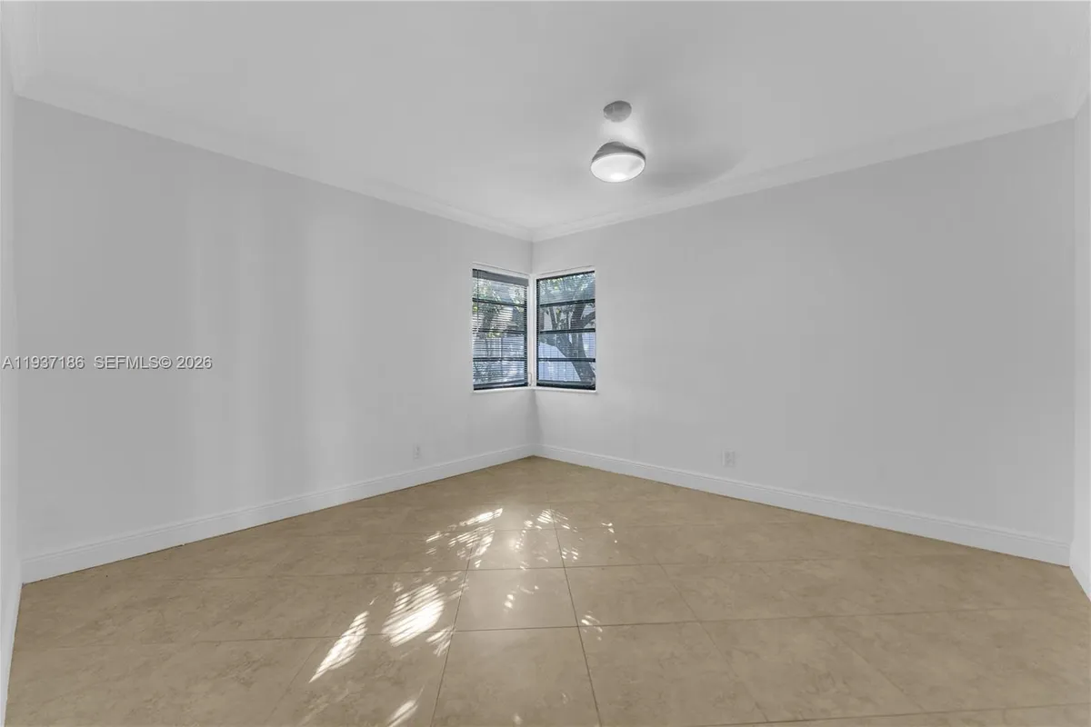 5208 NE 5th Ave # 0, Oakland Park FL 33334