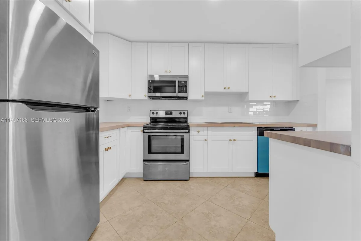 5208 NE 5th Ave # 0, Oakland Park FL 33334