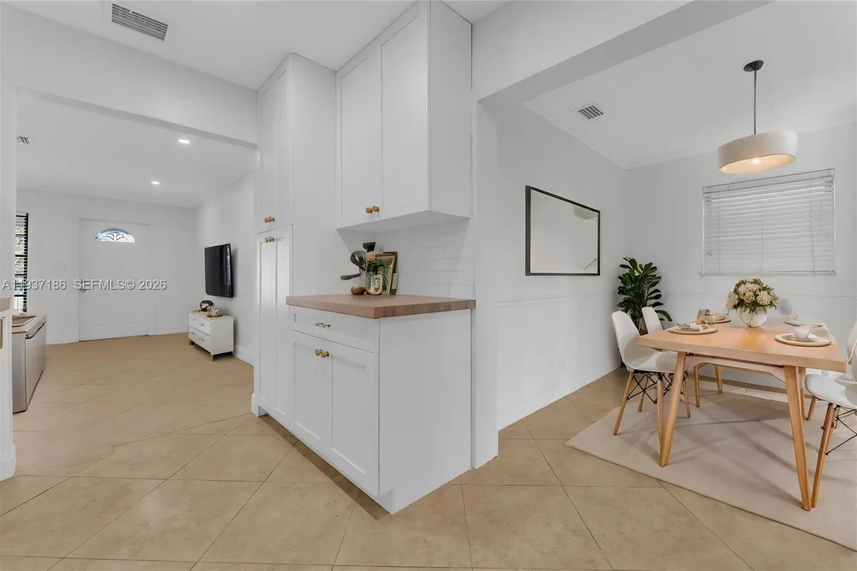 5208 NE 5th Ave # 0, Oakland Park FL 33334