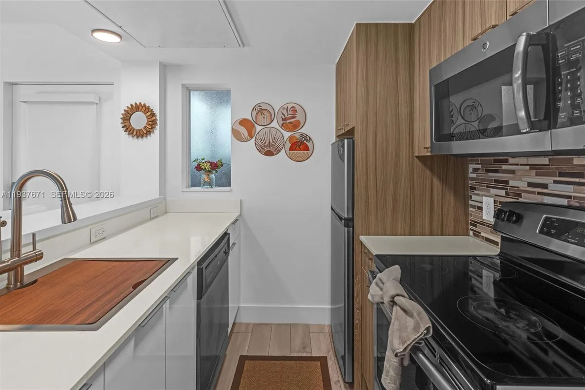 740 Meridian Ave # 11, Miami Beach FL 33139