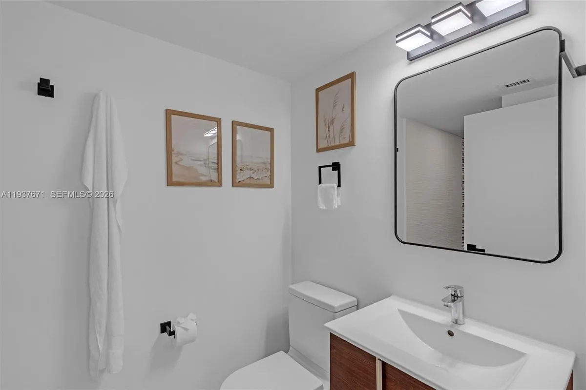 740 Meridian Ave # 11, Miami Beach FL 33139