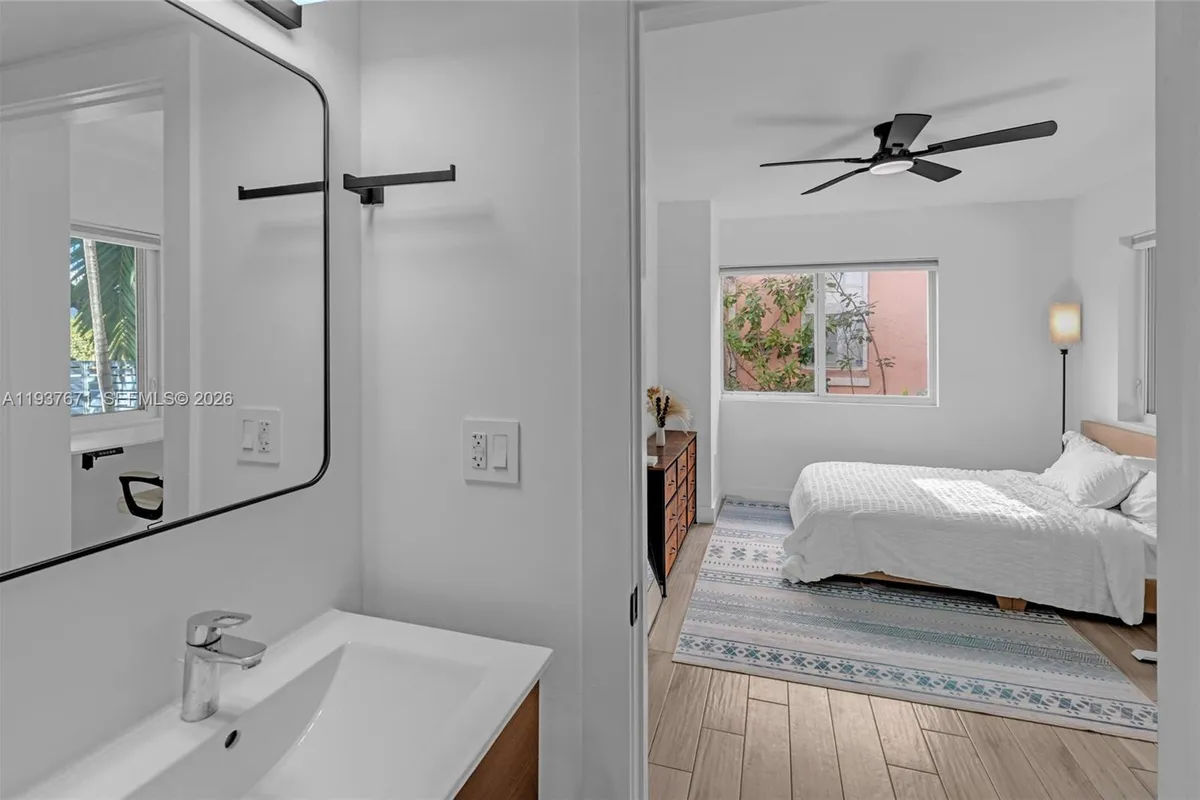 740 Meridian Ave # 11, Miami Beach FL 33139