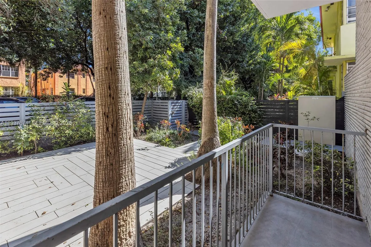 740 Meridian Ave # 11, Miami Beach FL 33139