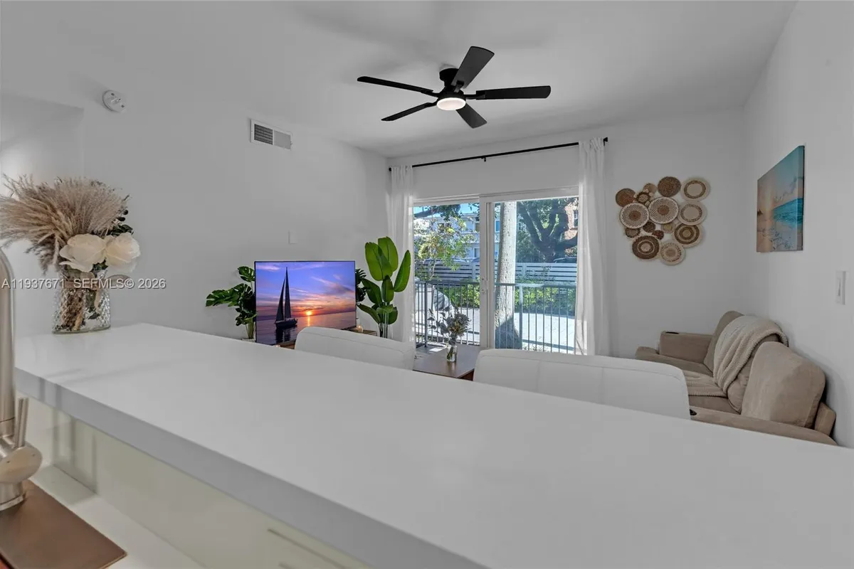 740 Meridian Ave # 11, Miami Beach FL 33139